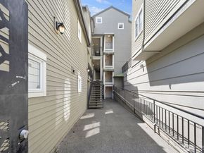 3901 Fremont Avenue N 202, Seattle WA 98103