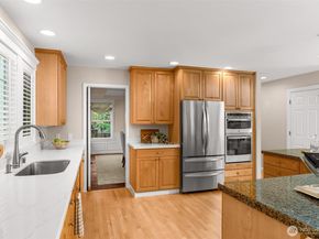 1907 2nd Street, Kirkland WA 98033