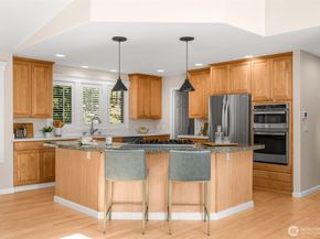 1907 2nd Street, Kirkland WA 98033