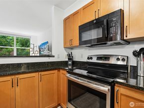 118 107th Avenue NE B115, Bellevue WA 98004