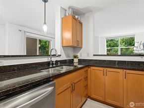 118 107th Avenue NE B115, Bellevue WA 98004