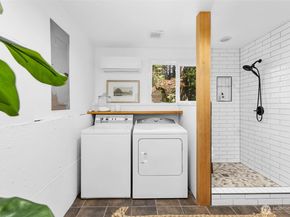 7026 Island Center Road NE, Bainbridge Island WA 98110