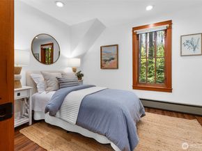 7026 Island Center Road NE, Bainbridge Island WA 98110
