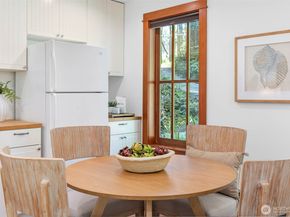 7026 Island Center Road NE, Bainbridge Island WA 98110