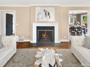 7044 50th Avenue NE, Seattle WA 98115