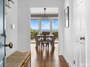 7044 50th Avenue NE, Seattle WA 98115