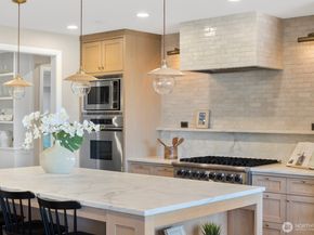 7044 50th Avenue NE, Seattle WA 98115