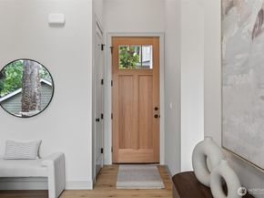 11737 40th Avenue NE B, Seattle WA 98125