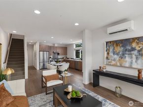 18309 11TH Avenue NE B, Shoreline WA 98155