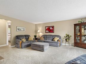 975 Front Street S, Issaquah WA 98027