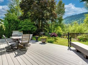 975 Front Street S, Issaquah WA 98027