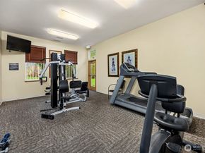 515 241st Lane SE W2, Sammamish WA 98074