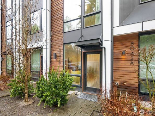 8042 35th Avenue NE B, Seattle WA 98115