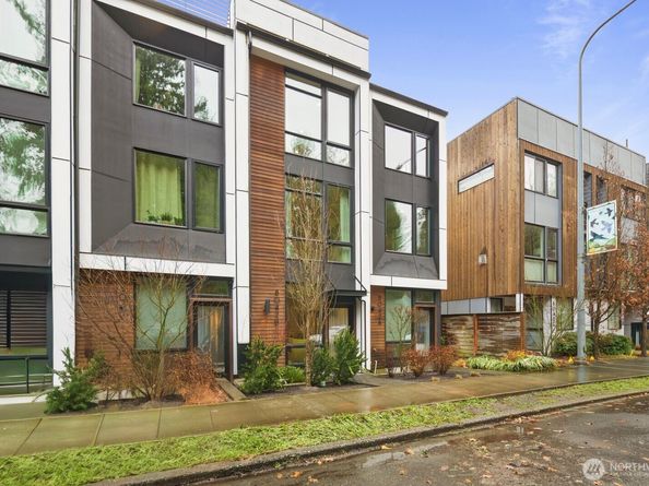 8042 35th Avenue NE B, Seattle WA 98115