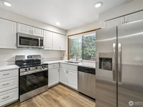 13807 173rd Avenue NE, Redmond WA 98052
