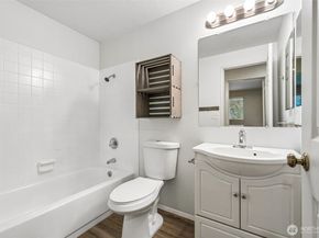 13807 173rd Avenue NE, Redmond WA 98052