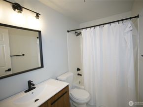 215 SW 100th Street B102, Everett WA 98201