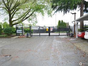 215 SW 100th Street B102, Everett WA 98201