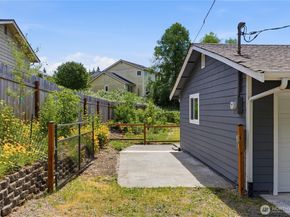 847 NE Michelle Court, Bremerton WA 98311