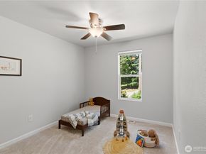 847 NE Michelle Court, Bremerton WA 98311
