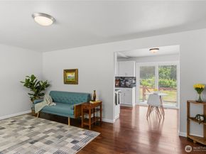 847 NE Michelle Court, Bremerton WA 98311