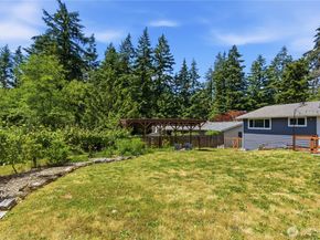 847 NE Michelle Court, Bremerton WA 98311