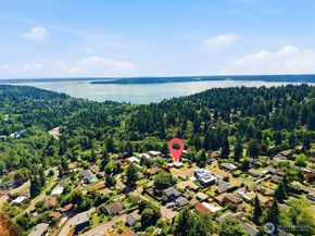 16604 11th Avenue SW, Burien WA 98166