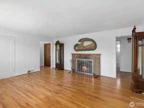 16604 11th Avenue SW, Burien WA 98166