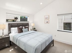 219 12th Avenue E A, Seattle WA 98102