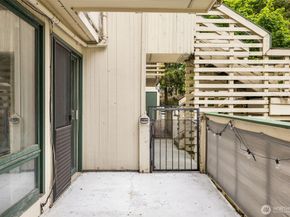 1019 156th Avenue NE B2, Bellevue WA 98007