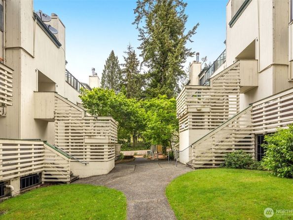 1019 156th Avenue NE B2, Bellevue WA 98007