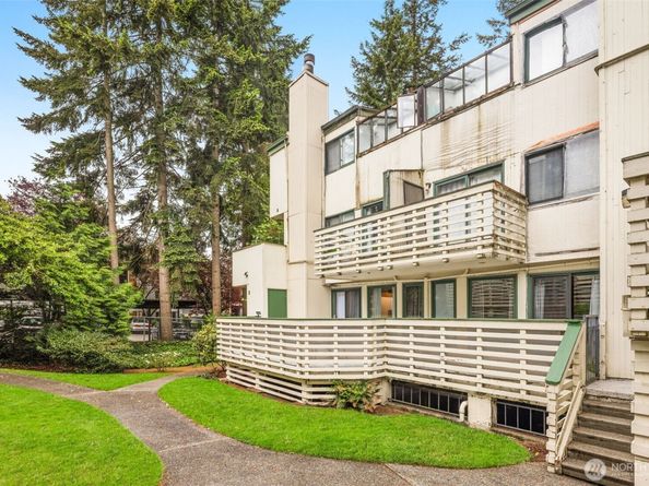 1019 156th Avenue NE B2, Bellevue WA 98007