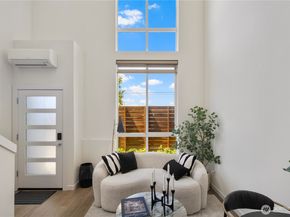 12002 31st Avenue NE, Seattle WA 98125