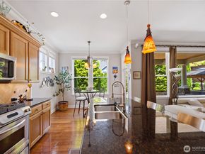 726 S 38th Court, Renton WA 98055