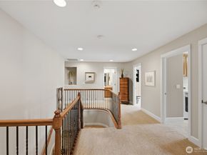 726 S 38th Court, Renton WA 98055