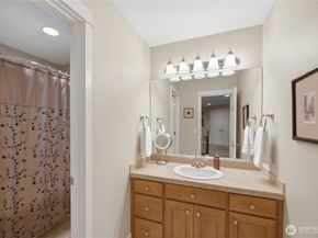 726 S 38th Court, Renton WA 98055