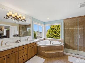 726 S 38th Court, Renton WA 98055