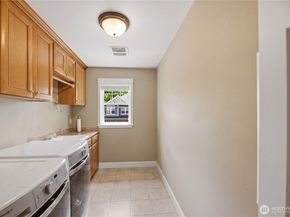 726 S 38th Court, Renton WA 98055