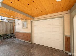 8517 B Stone Avenue N, Seattle WA 98103