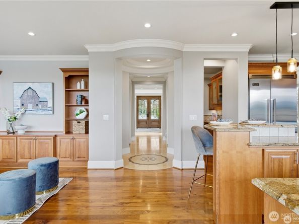 217 7th Avenue W, Kirkland WA 98033