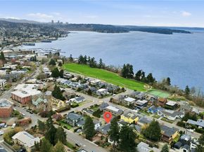 217 7th Avenue W, Kirkland WA 98033