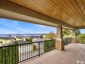 217 7th Avenue W, Kirkland WA 98033