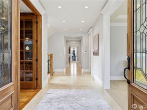 217 7th Avenue W, Kirkland WA 98033