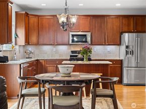 24007 42nd Avenue SE, Bothell WA 98021