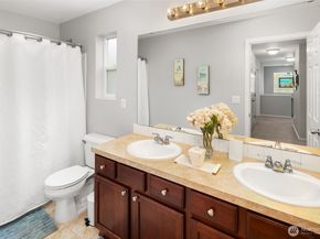 24007 42nd Avenue SE, Bothell WA 98021