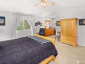 24007 42nd Avenue SE, Bothell WA 98021
