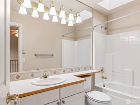 120 Newport Way NW 16, Issaquah WA 98027