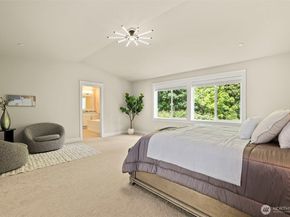 29 242nd Street SE, Bothell WA 98021