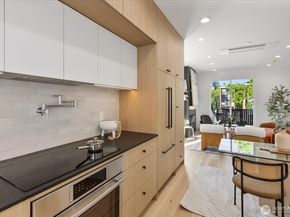 4416 Corliss Avenue N B, Seattle WA 98103