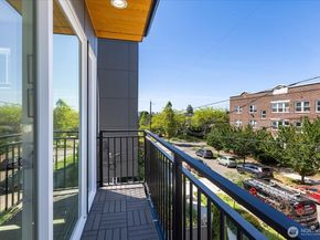 4416 Corliss Avenue N B, Seattle WA 98103